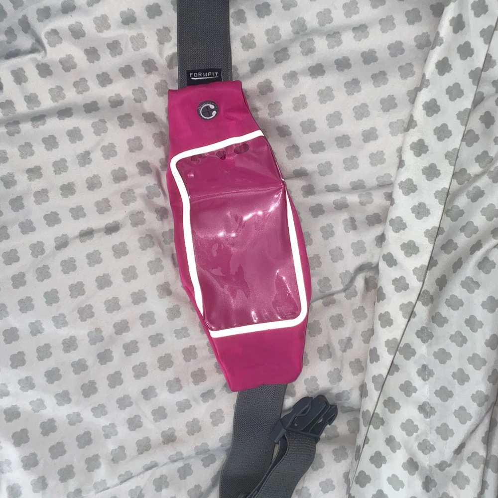 Iphone fanny pack